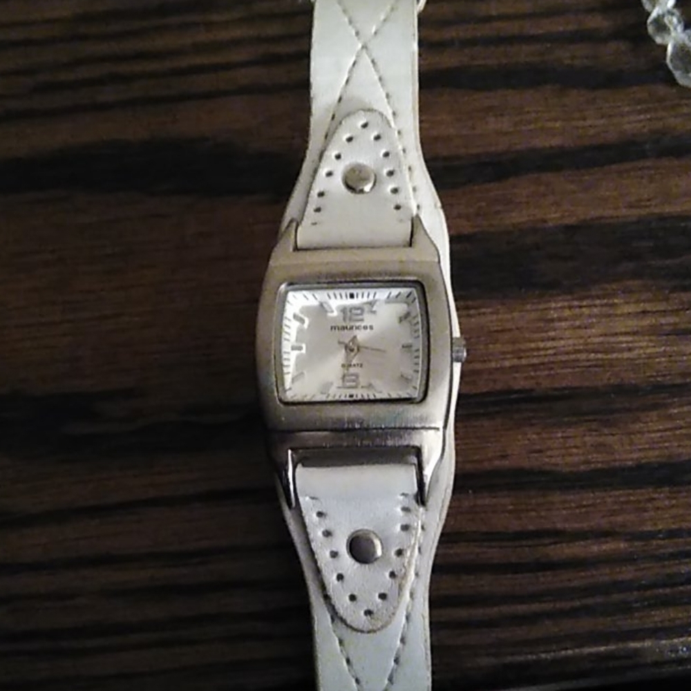 Ladies' watch
